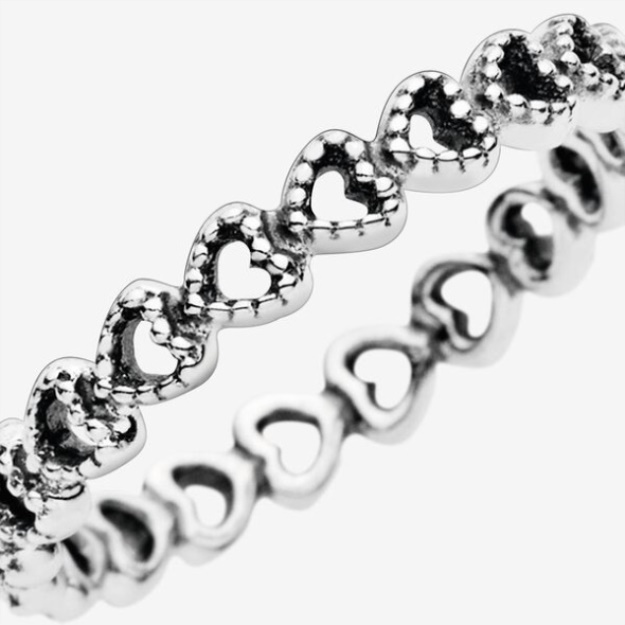 Band Of Hearts Ring Pandora