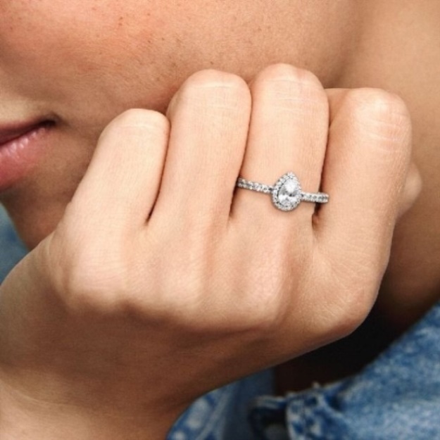 Classic Teardrop Pandora Halo Ring