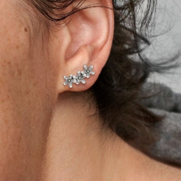 Daisy Flower Stud Earrings Pandora