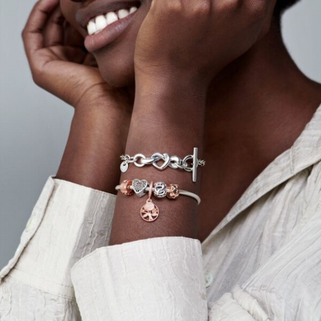 Knotted Heart T-Bar Bracelet Pandora
