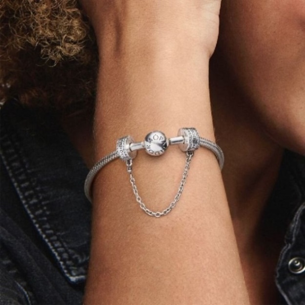 Logo Safety Chain Clip Charm Pandora