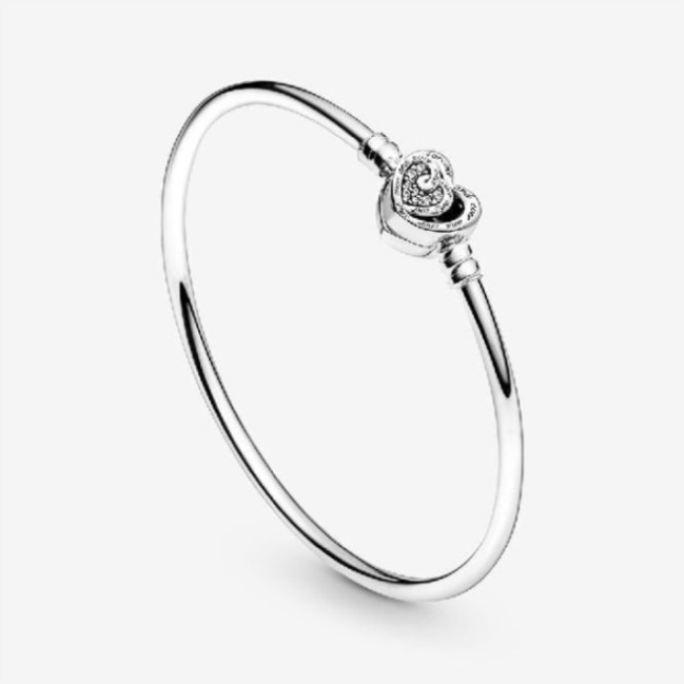 Moments Entwined Infinite Hearts Clasp Bangle Pandora