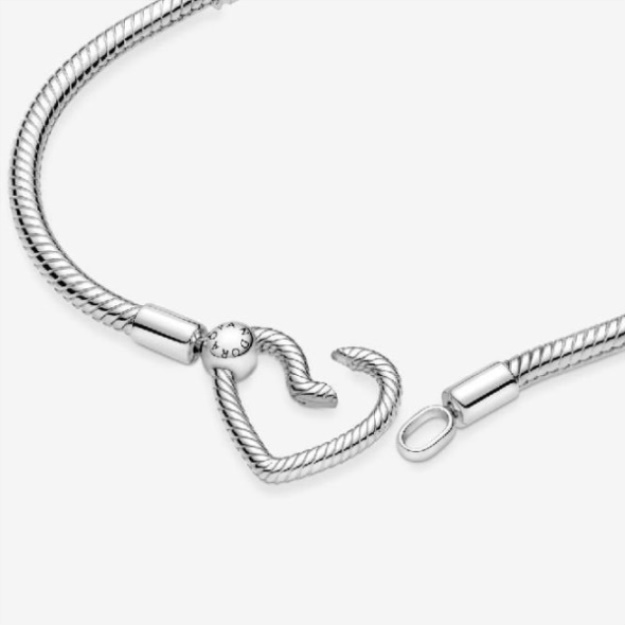 Moments Heart Closure Snake Chain Bracelet Pandora