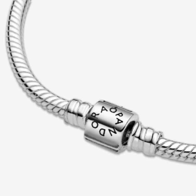 Moments Pandora Barrel Clasp Snake Chain Bracelet