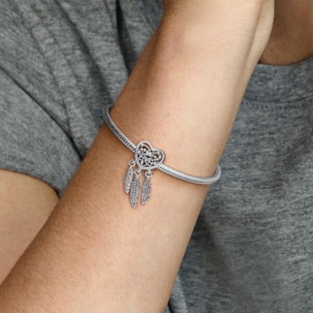 Openwork Heart Three Feathers Dreamcatcher Charm Pandora
