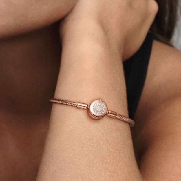 Pandora Moments Rose Sparkling Crown O Snake Chain Bracelet
