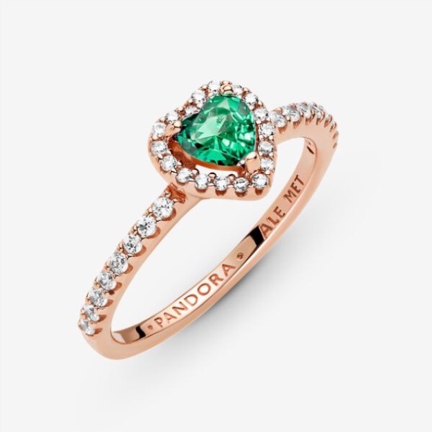 Pandora Sparkling Elevated Heart Ring