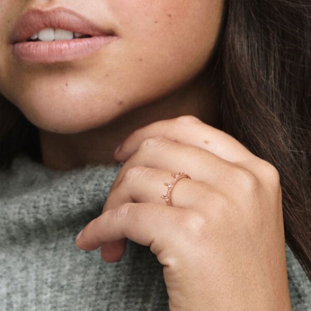 Pink Sparkling Crown Ring Pandora