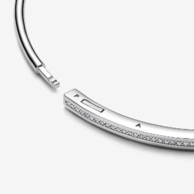 Signature I-D Pave Bangle Pandora