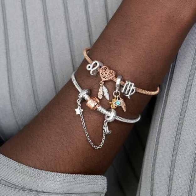 Sparkling Leo Zodiac Charm Pandora