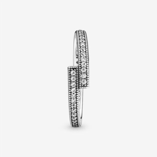 Sparkling Overlapping Ring Pandora Sterling Silver