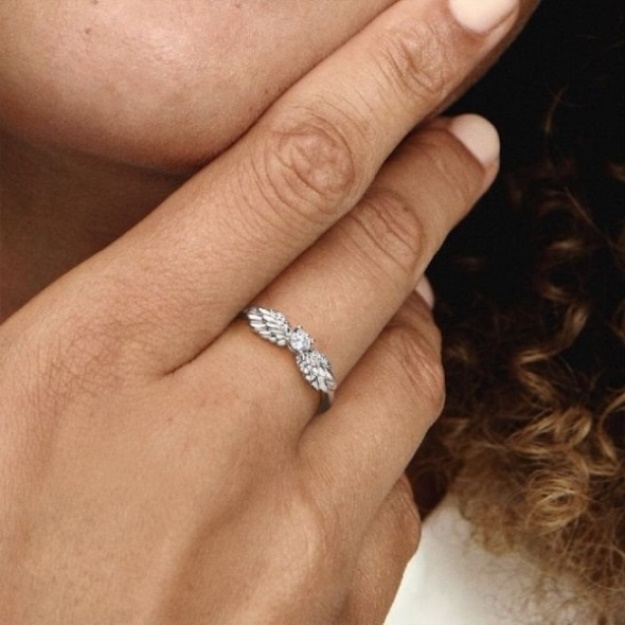 Sparkling Pandora Angel Wings Ring