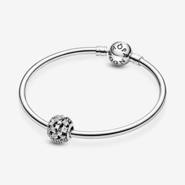 Sparkling Round Openwork Charm Pandora