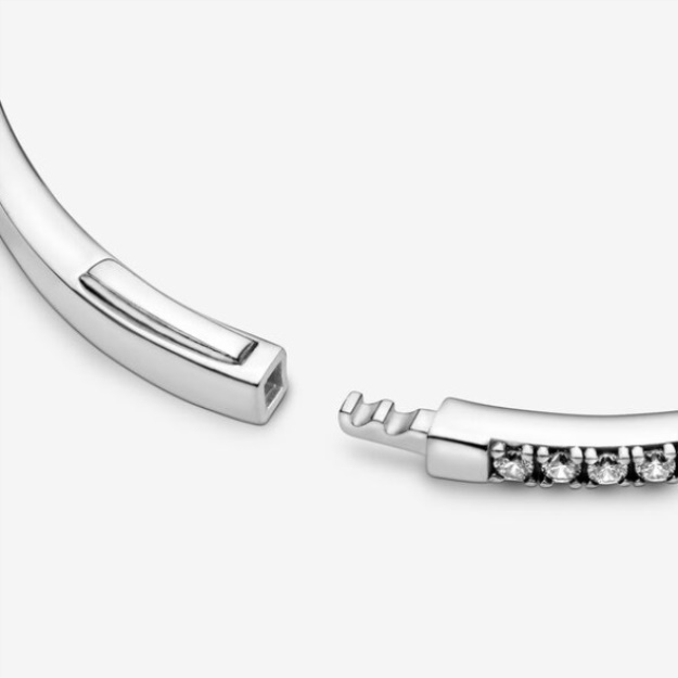 Sparkling Wishbone Bangle Pandora
