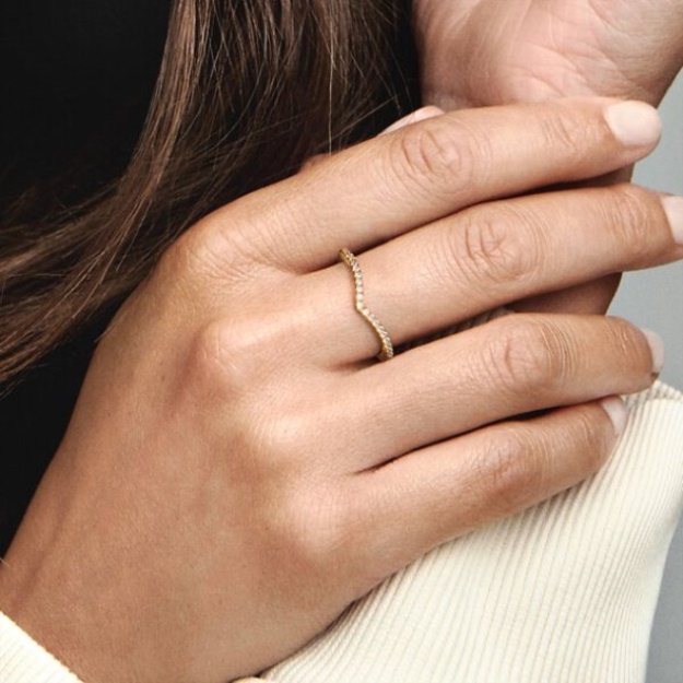 Sparkling Wishbone Ring Pandora Gold Plated
